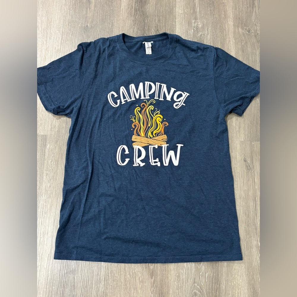 Camping Crew Graphic T-Shirt Women’s Size Medium Blue